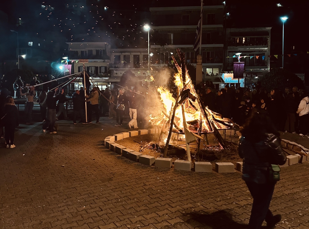 Λαμπαδιάσματα 2025: Μια Μοναδική Αποκριάτικη Βραδιά στην Αμφιλοχία