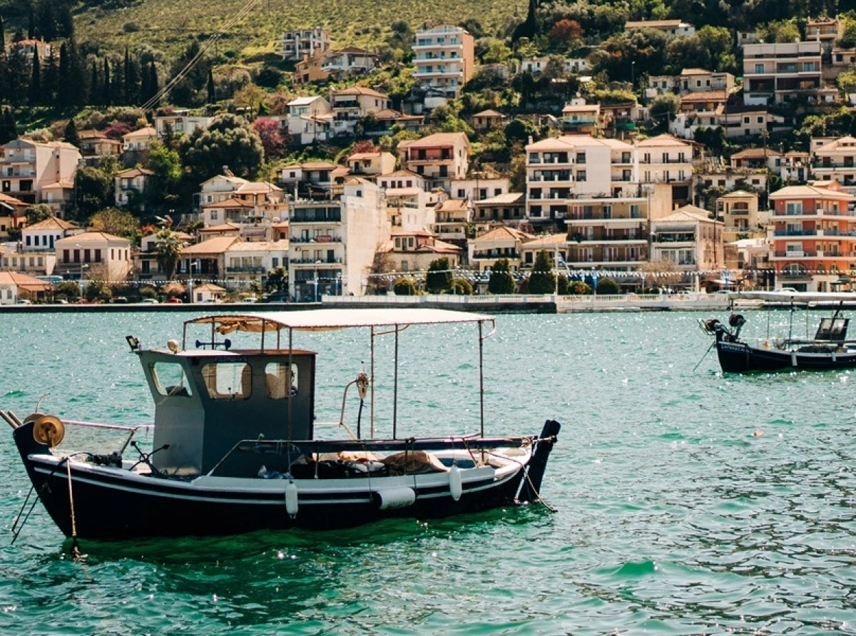 Πάσχα στην Αμφιλοχία: Κατάνυξη, φύση και καλό φαγητό