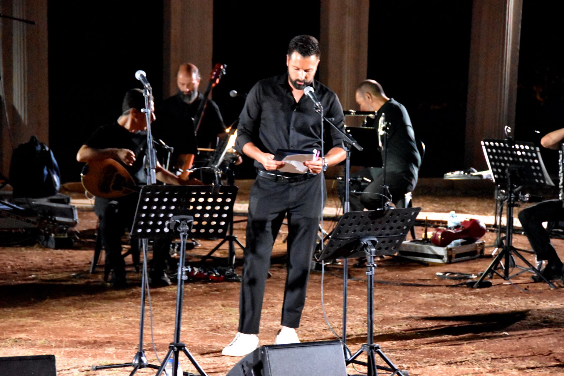 Ενθουσιώδης συμμετοχή του κοινού στις δύο συναυλίες-αφιερώματα σε τρεις Ποιητές της Ελευθερίας μέσα από τη μουσική του Μίκη Θεοδωράκη