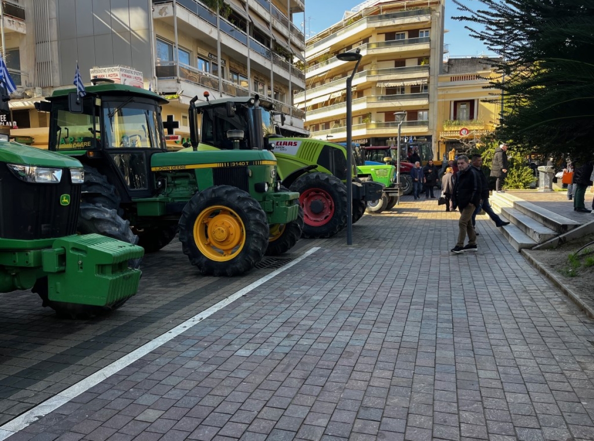 «Τα Χριστούγεννα θα μας βρουν στο δρόμο», διαμηνύουν αγρότες και κτηνοτρόφοι της Αιτωλοακαρνανίας 