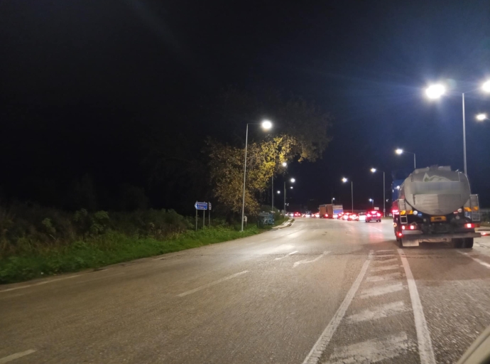 Αιτωλοακαρνανία: Στην άκρη τα τρακτέρ στην Ιόνια Οδό αλλά η κυκλοφορια από την εθνική οδό