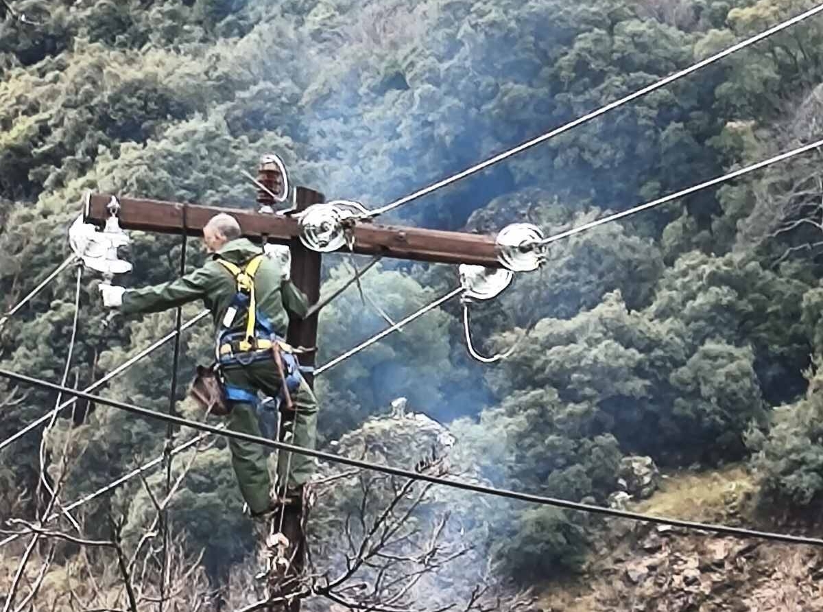 Λαμπίρι Αγρινίου: Πολύωρη διακοπή ρεύματος μετά την κακοκαιρία – Σε εξέλιξη οι εργασίες αποκατάστασης