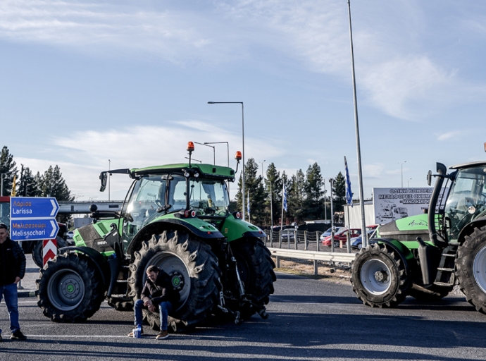Κλειδώνει η συνάντηση Μητσοτάκη με τους «αγροτοπατέρες»: Προς εκτόνωση των μπλόκων μετά τα μέτρα που ανακοινώθηκαν 