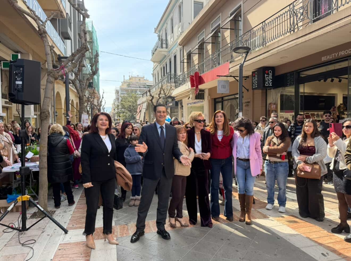 Αγρίνιο: Όμορφη γιορτή για την Παγκόσμια Ημέρα Γυναίκας με τραγούδια του Θοδωρή Κουτσουπιά