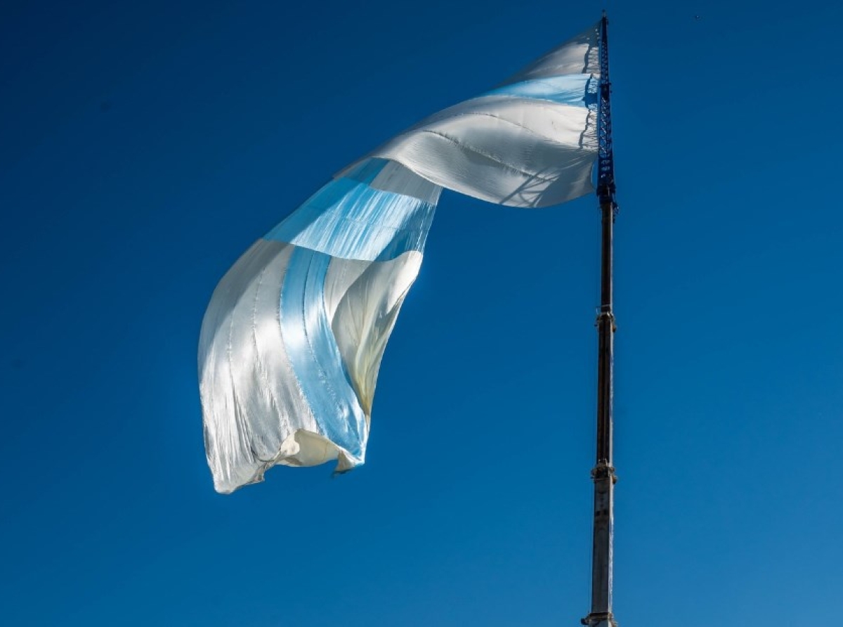 Σημαία 500 τ.μ. στο Αιτωλικό για τα 200 χρόνια της Μάχης του Ντολμά 