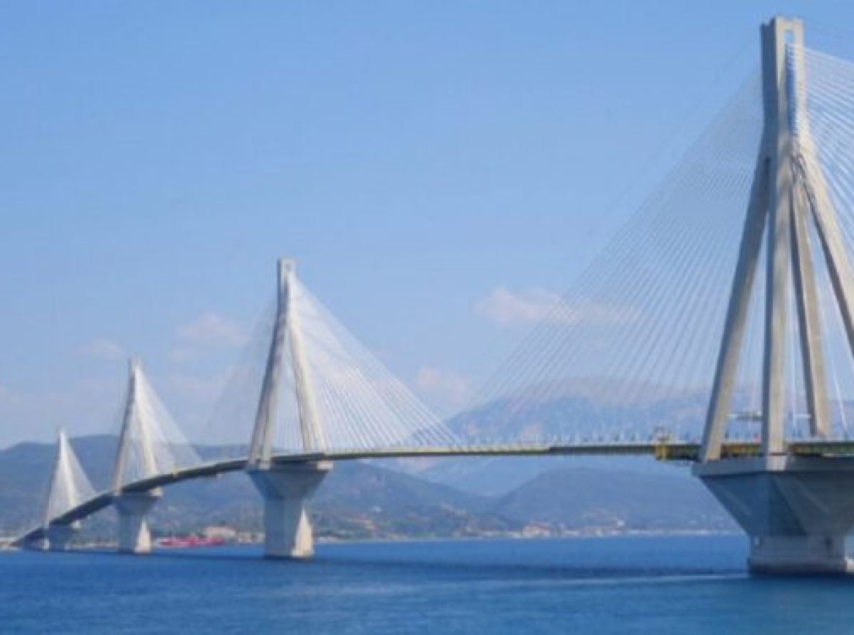 Η ακρίβεια αλλάζει τις μετακινήσεις στο Ρίο – Αντίρριο: Γεμίζουν τα φέρι και αδειάζει η γέφυρα