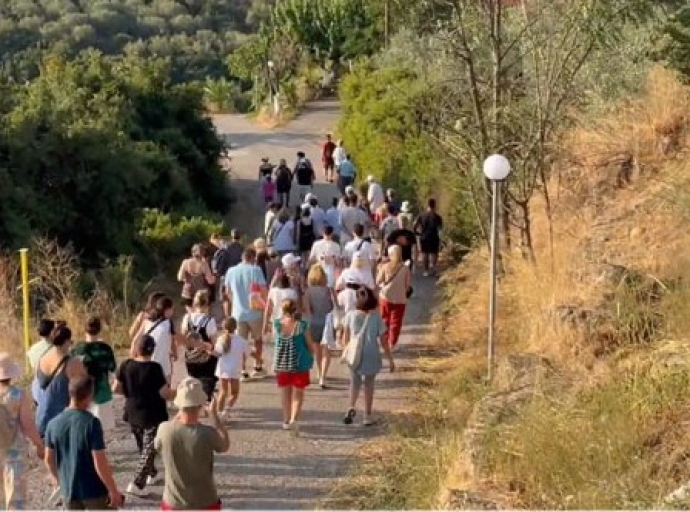 Αμπελάκι: Πεζοπορία στο Αμφιλοχικό Άργος και το αρχαίο θέατρο